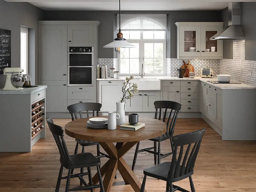 2nd_0012_Milbourne Silver Grey